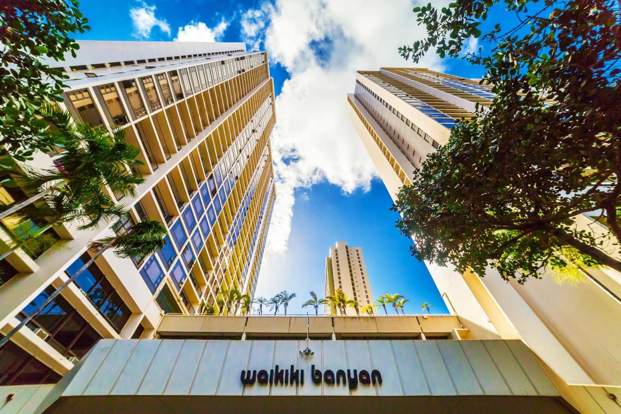 Great Ocean View Condo, Near Beach With Free Parking! โฮโนลูลู ภายนอก รูปภาพ