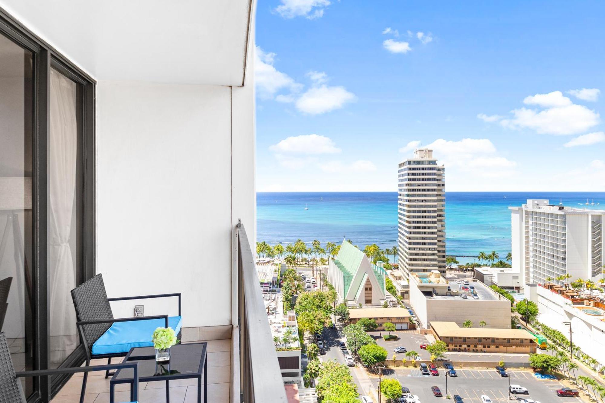 Great Ocean View Condo, Near Beach With Free Parking! โฮโนลูลู ภายนอก รูปภาพ