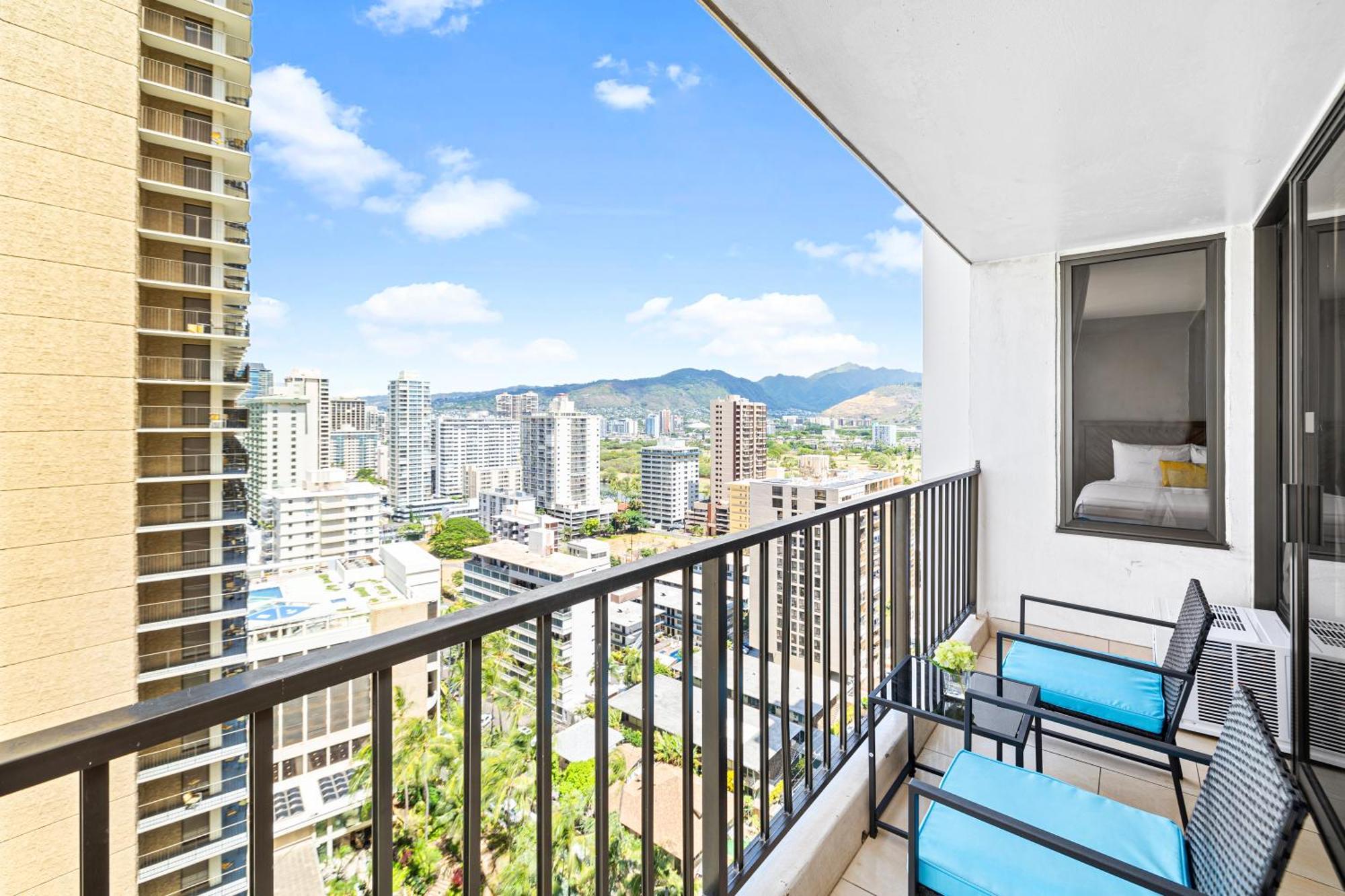Great Ocean View Condo, Near Beach With Free Parking! โฮโนลูลู ภายนอก รูปภาพ